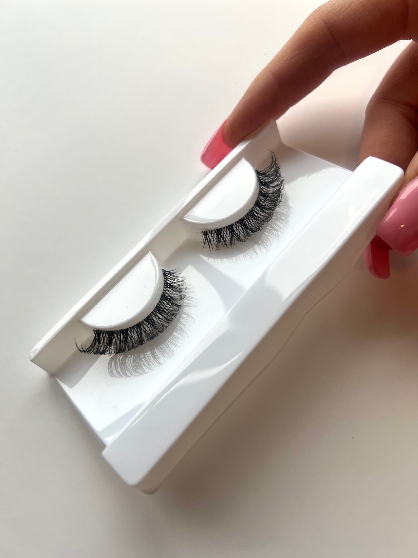 Tatti - Clear Band Natural Strip Lashes