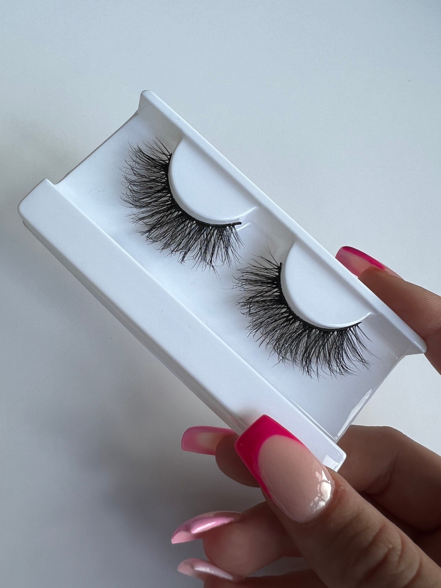 Diva - Thick Wispy Strip Lashes