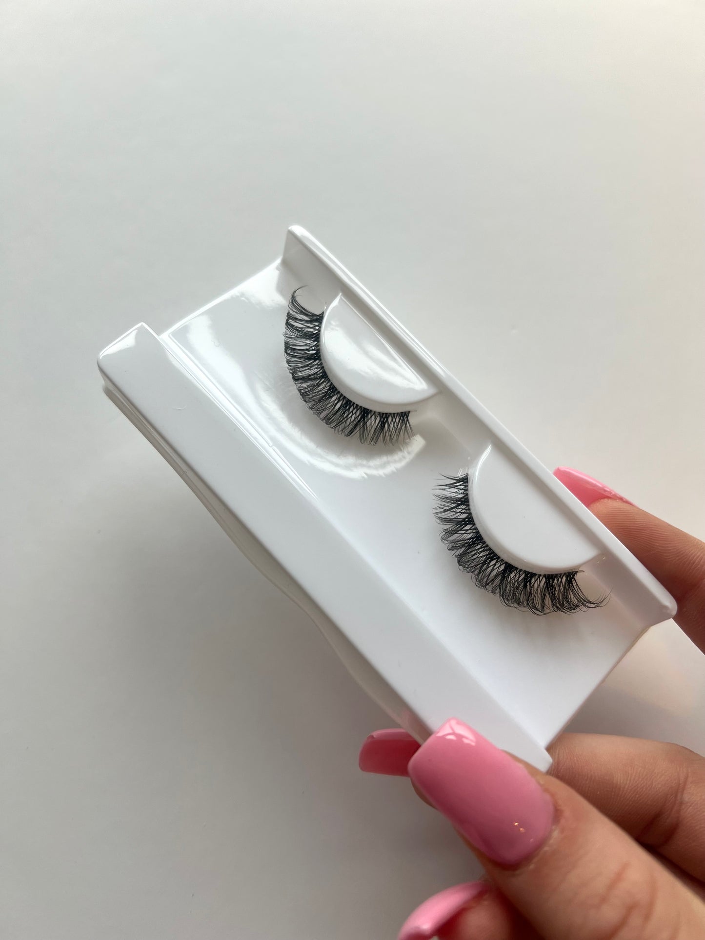 Tatti - Clear Band Natural Strip Lashes