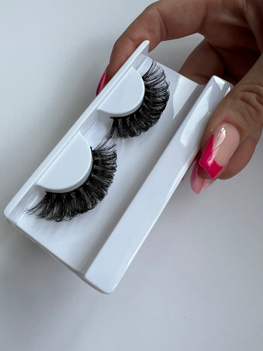 Mega Doll - Mega Volume Russian Strip Lashes