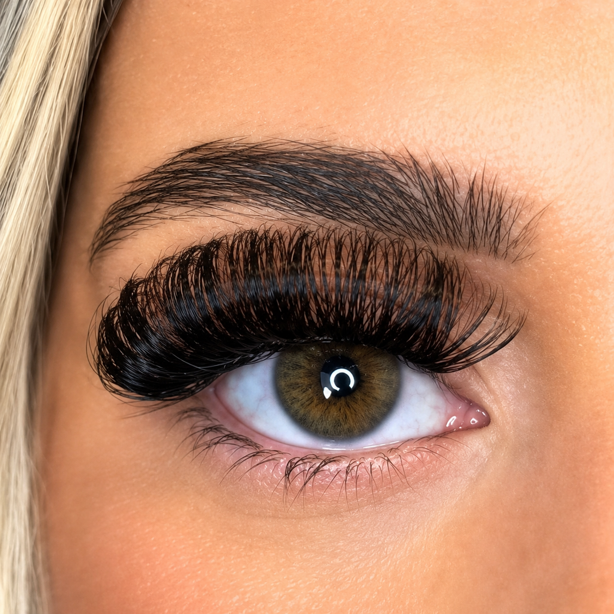 Mega Doll - Mega Volume Russian Strip Lashes