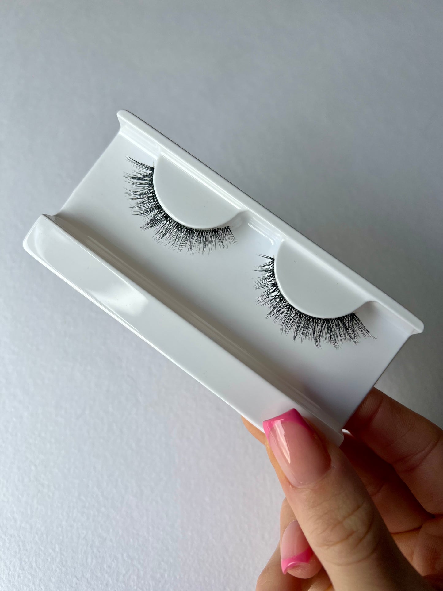Tatti - Clear Band Natural Strip Lashes