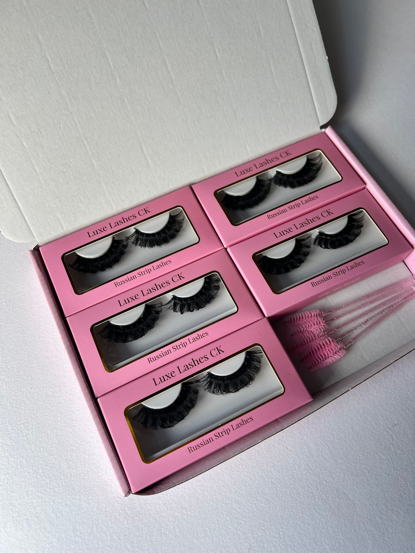 Megadoll Russian Strip Bundle - X5 Lashes Included